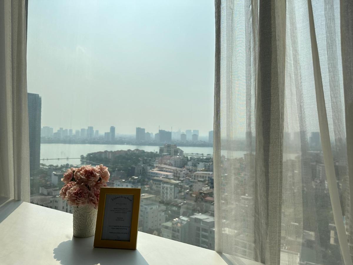 Westlake Homestay Hanoi - D'Le Roi Soleil Екстер'єр фото