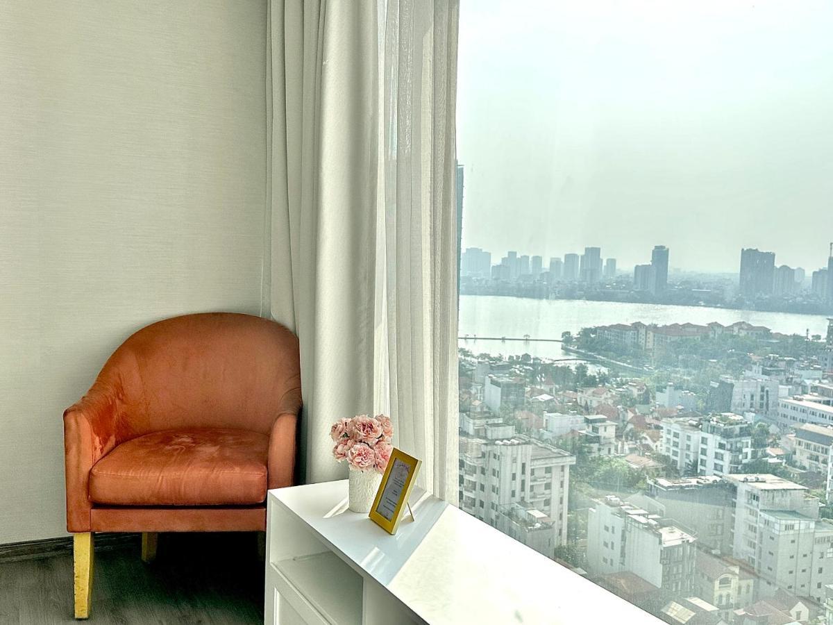 Westlake Homestay Hanoi - D'Le Roi Soleil Екстер'єр фото