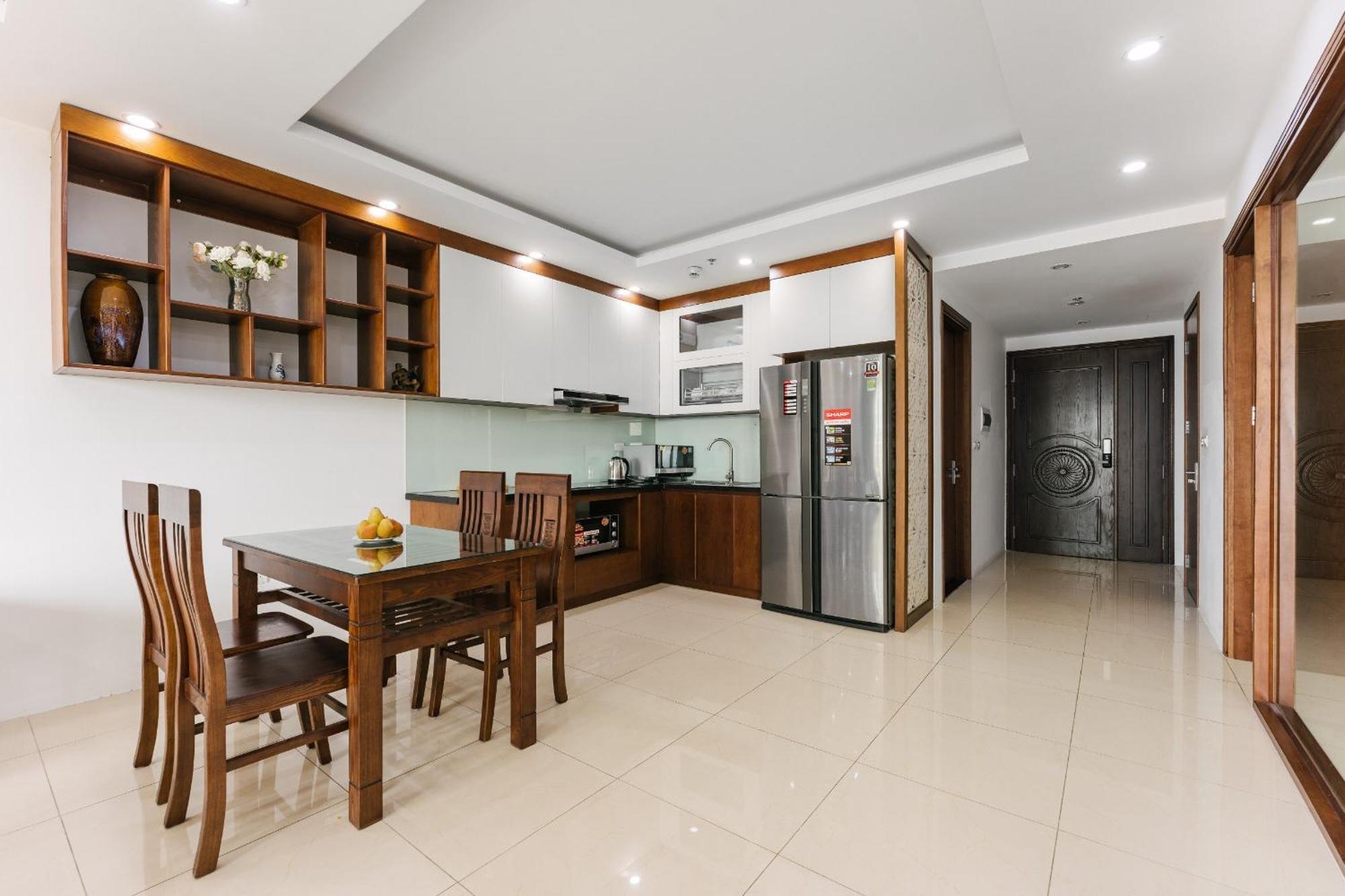 Westlake Homestay Hanoi - D'Le Roi Soleil Екстер'єр фото