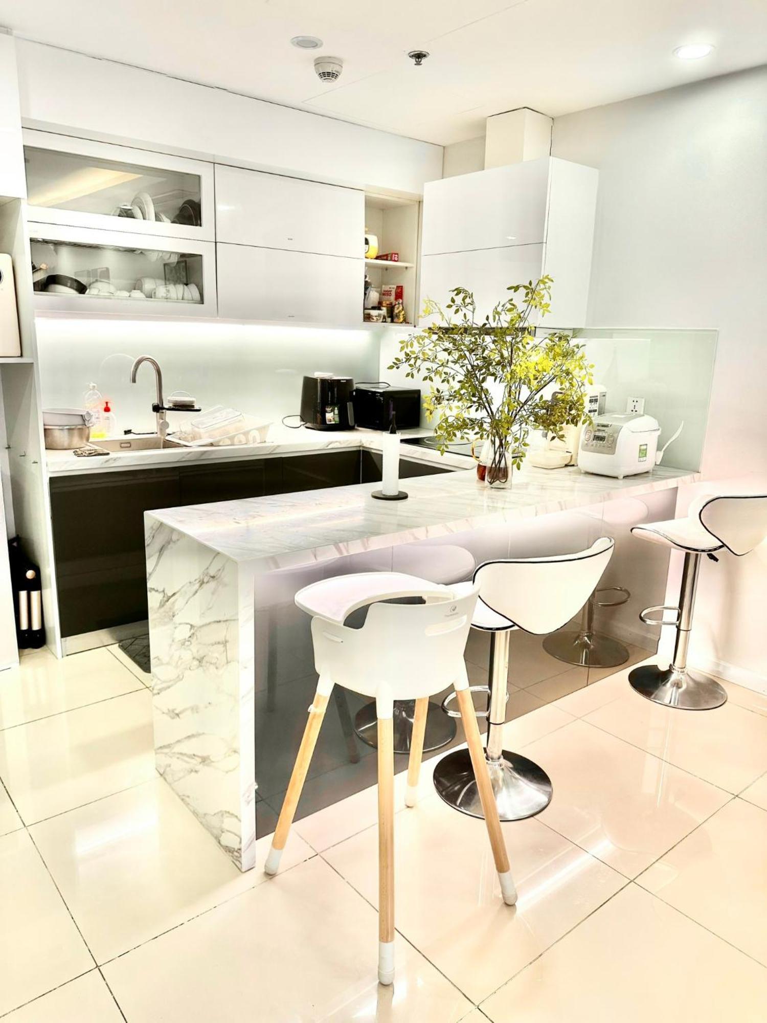 Westlake Homestay Hanoi - D'Le Roi Soleil Екстер'єр фото