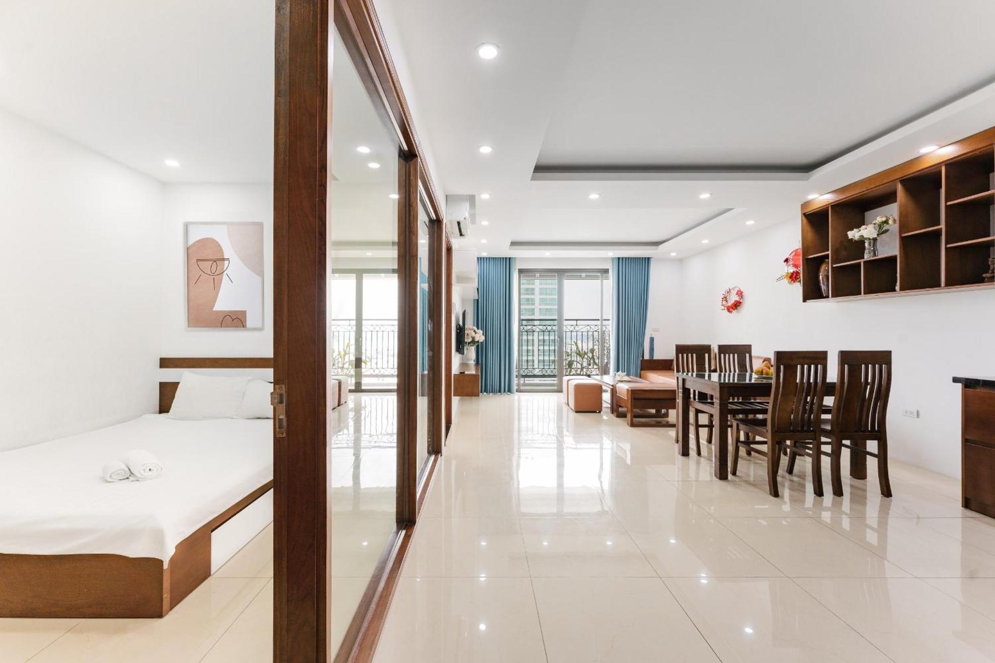 Westlake Homestay Hanoi - D'Le Roi Soleil Номер фото
