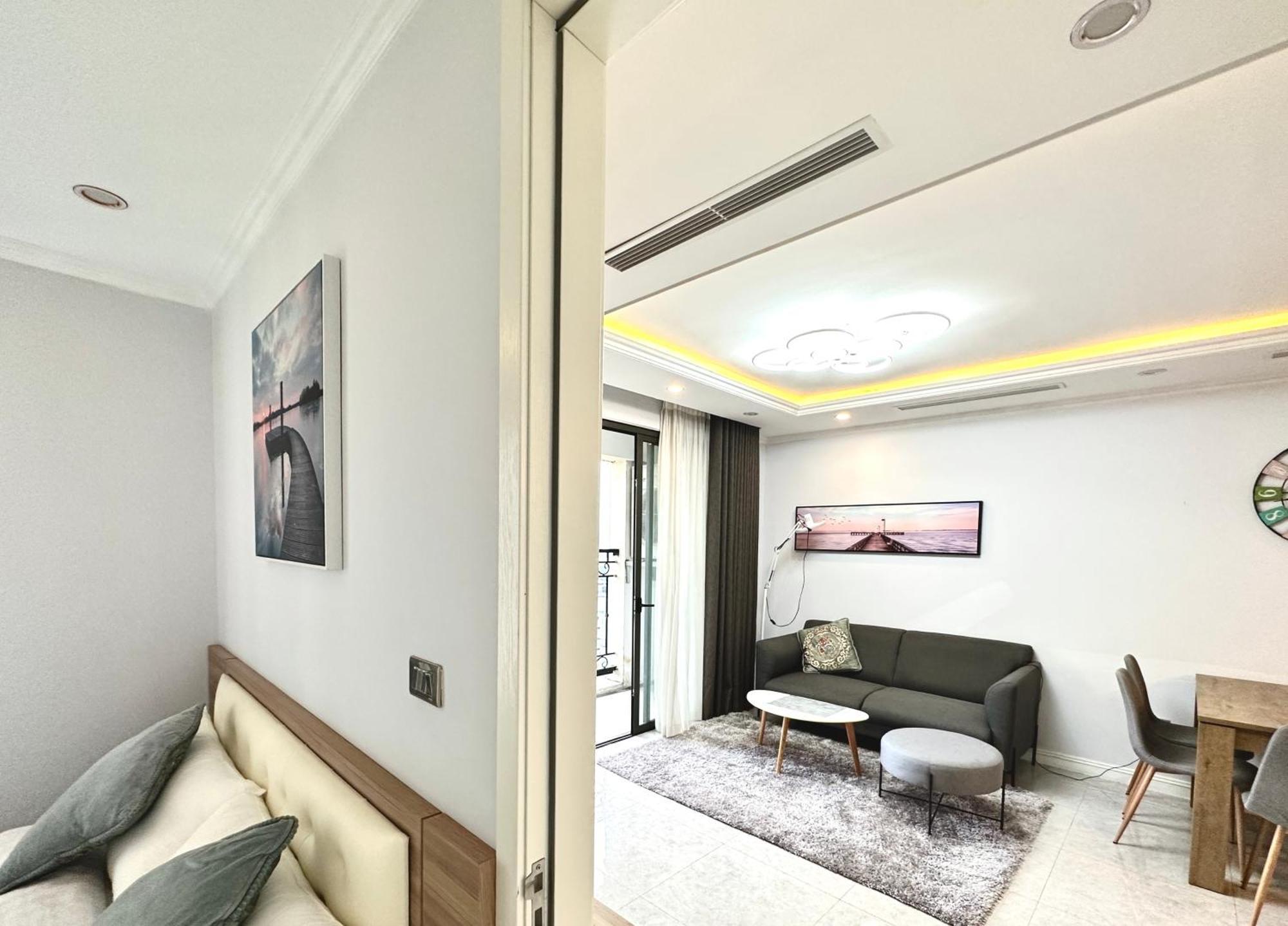 Westlake Homestay Hanoi - D'Le Roi Soleil Номер фото